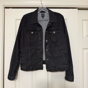 GAP Women’s Washed Black Soft Denim Jean Jacket Small